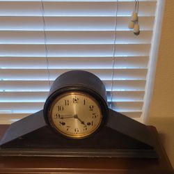 Antique Waterbury Clock with key