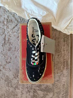 Satoshi Nakamoto Vans Round Lucky Charms (size 12)