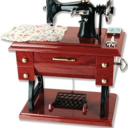 Musical Sewing Machine Music Box Vintage Lo

