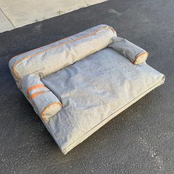 $45 (New in box) Gray Color 30” Medium Size Dog Sofa Bed with Backrest Fabric Pet Couch Lounge