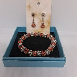 Xmas Gift Sparkle Sarovski Cz Red And White Metal Beads 9x7m 7.5_8.5" And S925 Dnagle Earings Put Back 1.25"