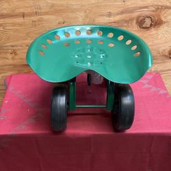 Rolling garden seat