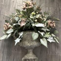 Wall Flower Arrangement 