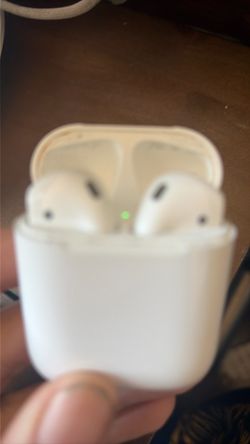 AirPods