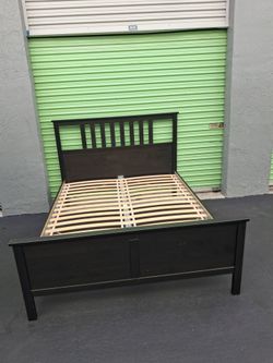 Queen size bed frame