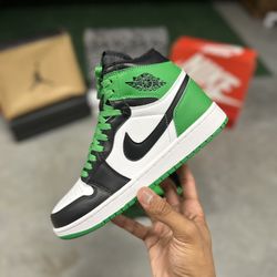 Men’s 8.5, Woman’s 10 - “Lucky Green” Jordan 1's 🍀