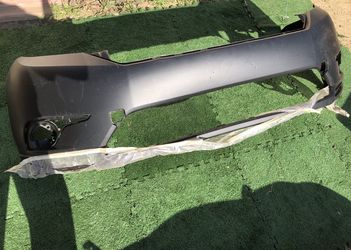 Toyota Highlander front bumper 2011-2013