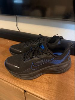 Nike Vomero 18 size 11