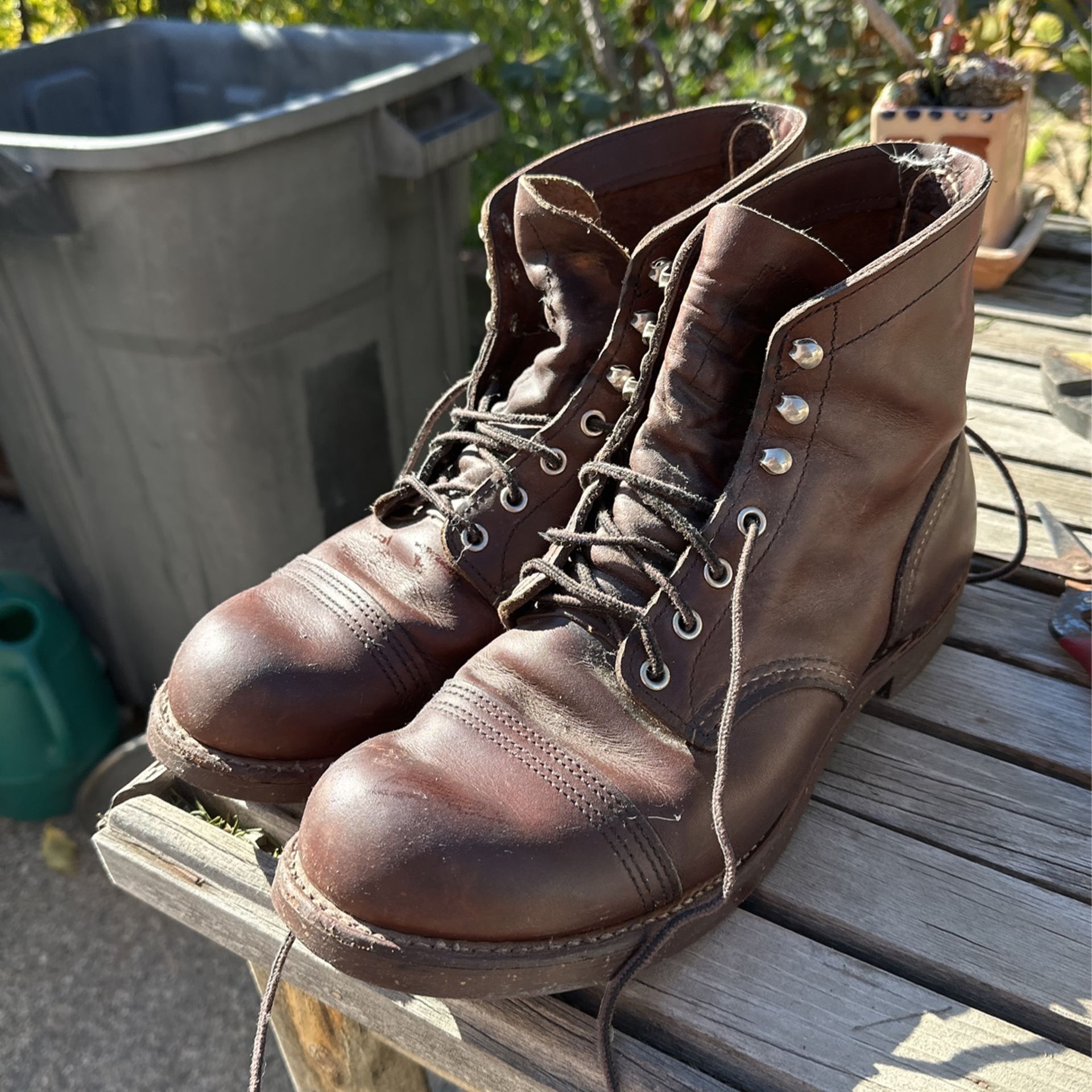 RED WING IRON RANGER BOOTS