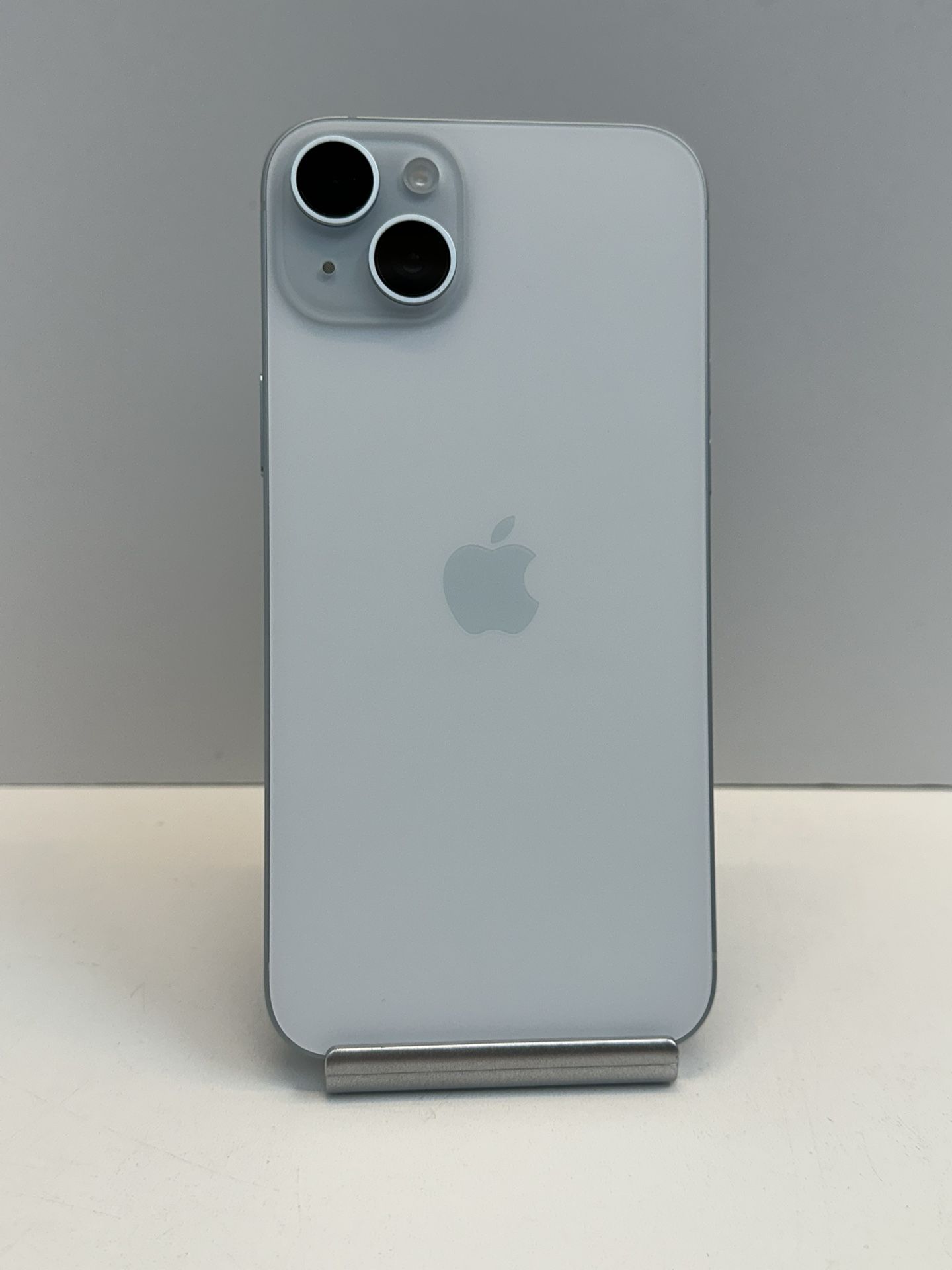 Apple iPhone 15 PLUS 128gb. ( Unlocked Cellphone )