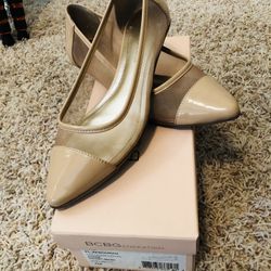 Flats/ Shoes