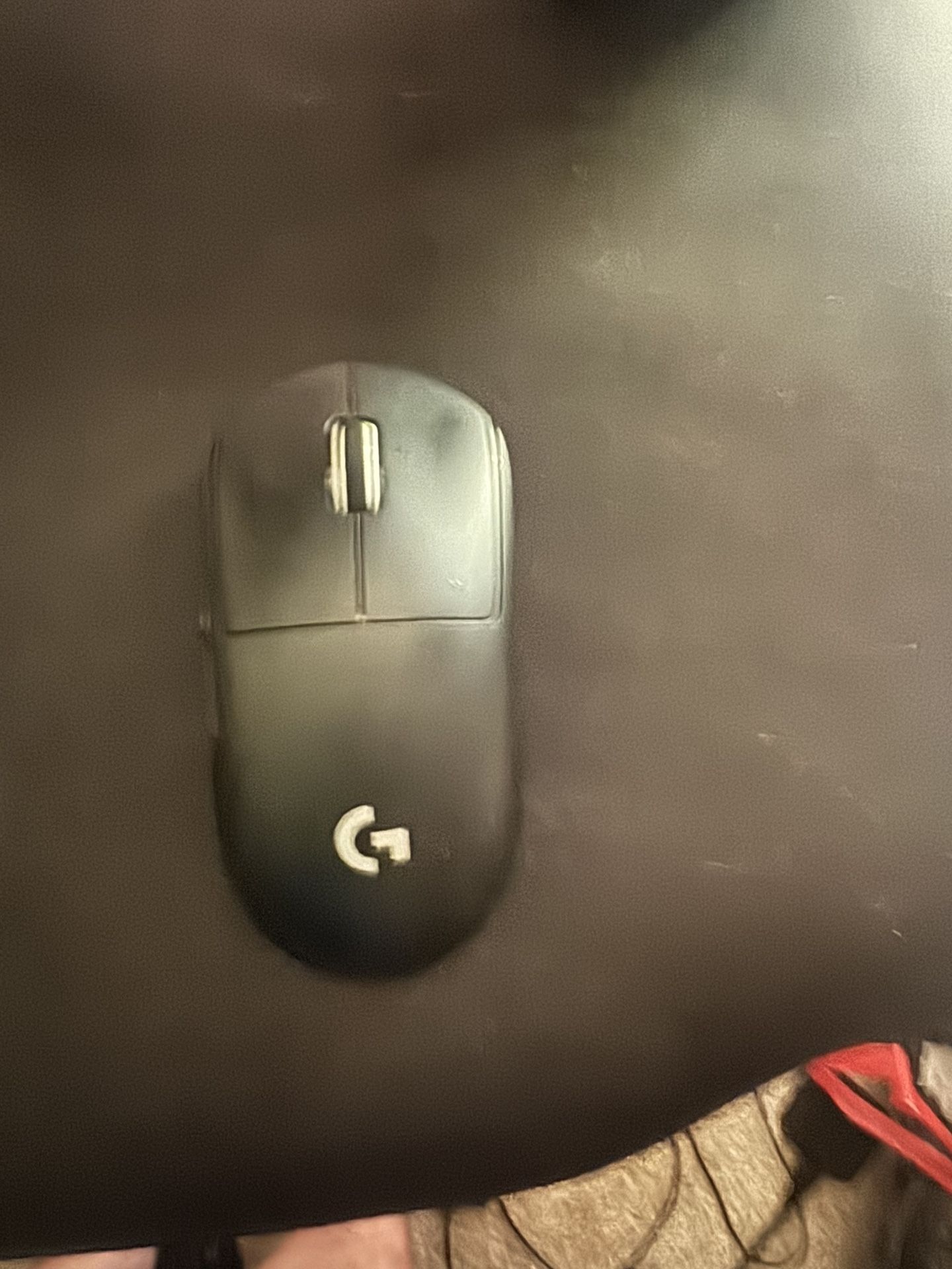 Logitech G PRO X SUPERLIGHT Wireless Gaming Mouse, Ultra-Lightweight, HERO 25K Sensor, 25,600 DPI, 5