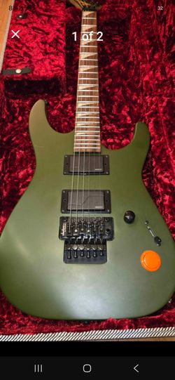 Jackson dinky with Fishman fluence modern pickups and Arcade button killswitch.