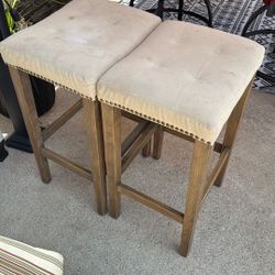 2 High Chairs 