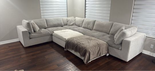 Sectional couch