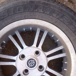 Harley-Davidson Motorcycle Trick Rims And Tire Set