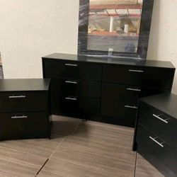 Dresser with Mirror 