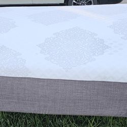 ETHAN ALLEN King Mattress 