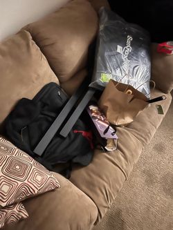 Matching Brown Sofa & Loveseat Set