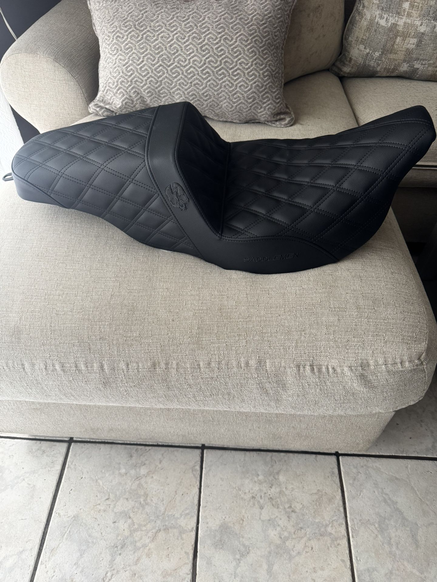 saddlemen seat For Harley Davidson Road King 2022