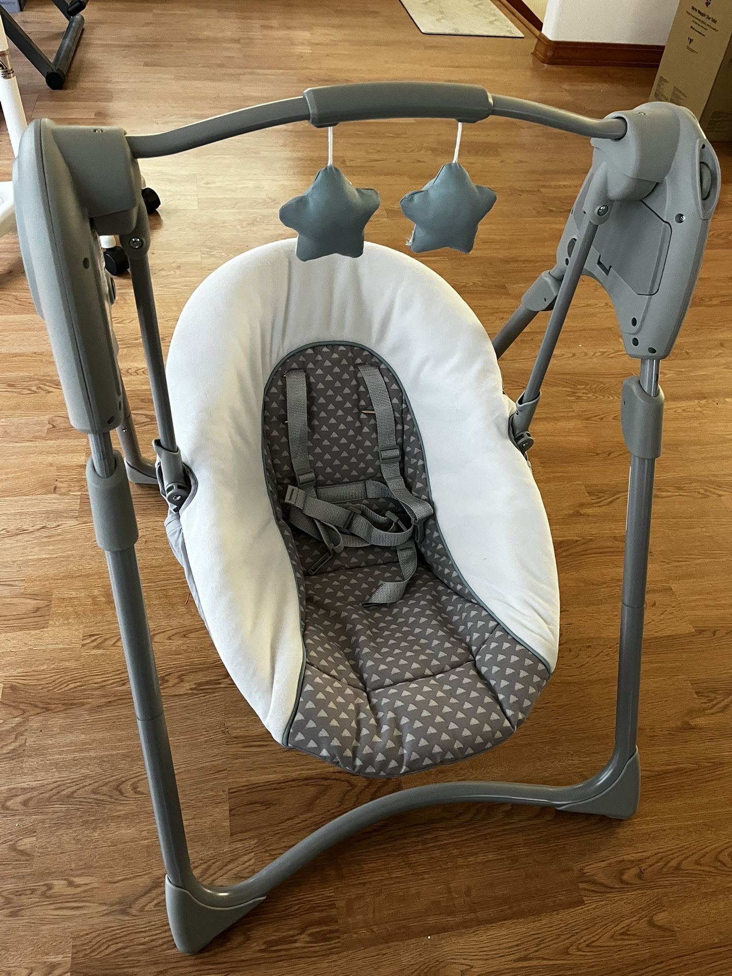 Graco Baby Swing