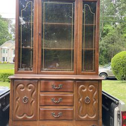 6ft China Cabinet In Good Condition 