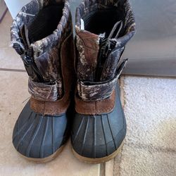 Ozark Trail kids boots