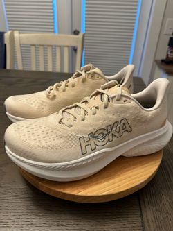 Women’s Hoka Sneakers