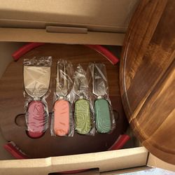 Removable Top Cheese Board & Tool Set