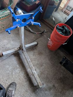 Engine stand 750lb capacity