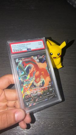 PSA 9 Charizard V