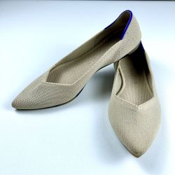 Rothy's Pointed Knit Flat in Beige Size 8