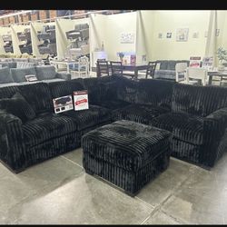 Brand New Corduroy Sectional W/ottoman 