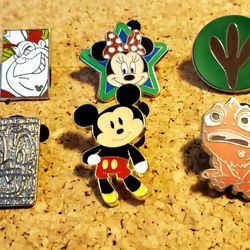 Lot Of Disney Trading Pins. Lot 110