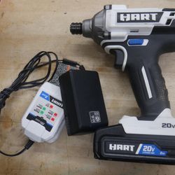 hart impact driver HP1D01vn with battery & charger 879675-1