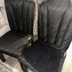 Set Of 4 Chairs 