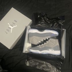 Jordan 11  Cool gray size 10
