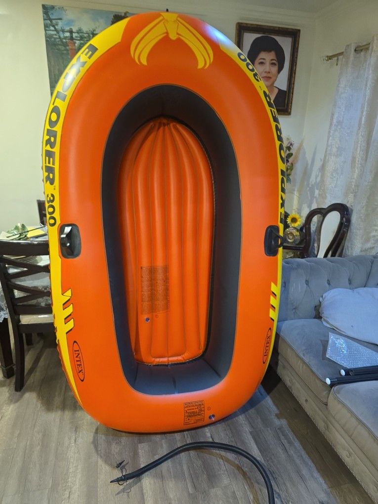 FISHING BOAT (EXPLORER 300 INTEX)