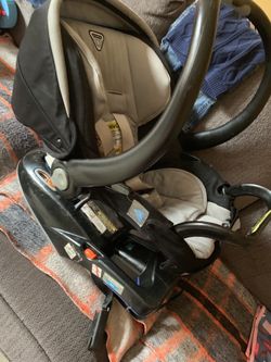 Car seat $25 base included