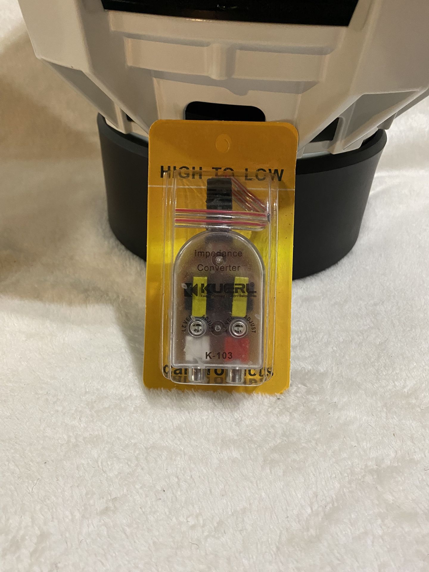 Brand New Car High to Low Converter Audio Signal Adapter Speaker Output to RCA Line Control $10 each