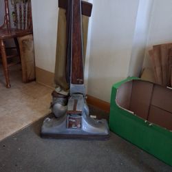 1960 Vintage KIRBY,,still WorKS !!!