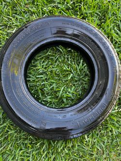 Rainier ST Trailer Tire - ST205/75R15 - Like New