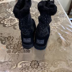 Boots Skechers Size 8
