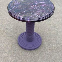 Small round epoxy top twisted base end table side table accent table 20.5”H x 17.5”