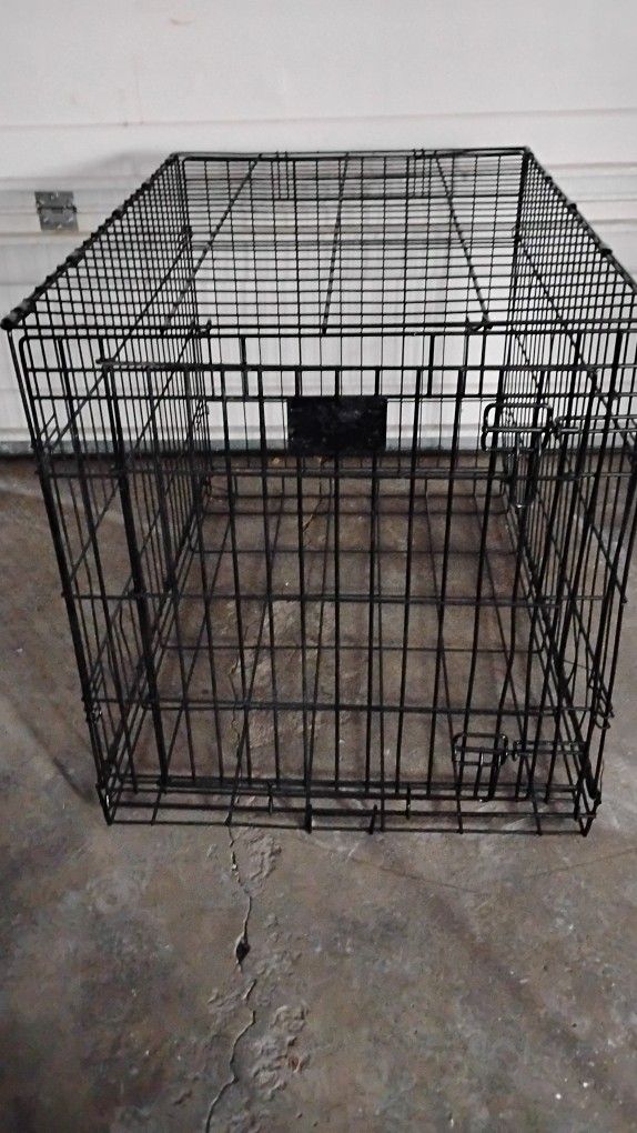 Pet Create / Kennel With Tray -20" X 18"