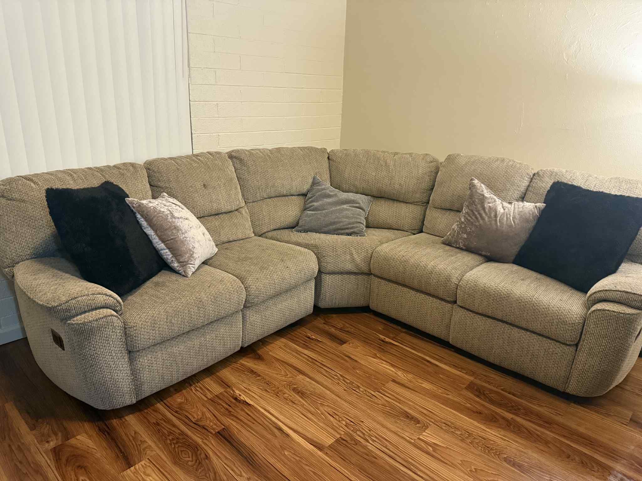 Reclining Sectional 