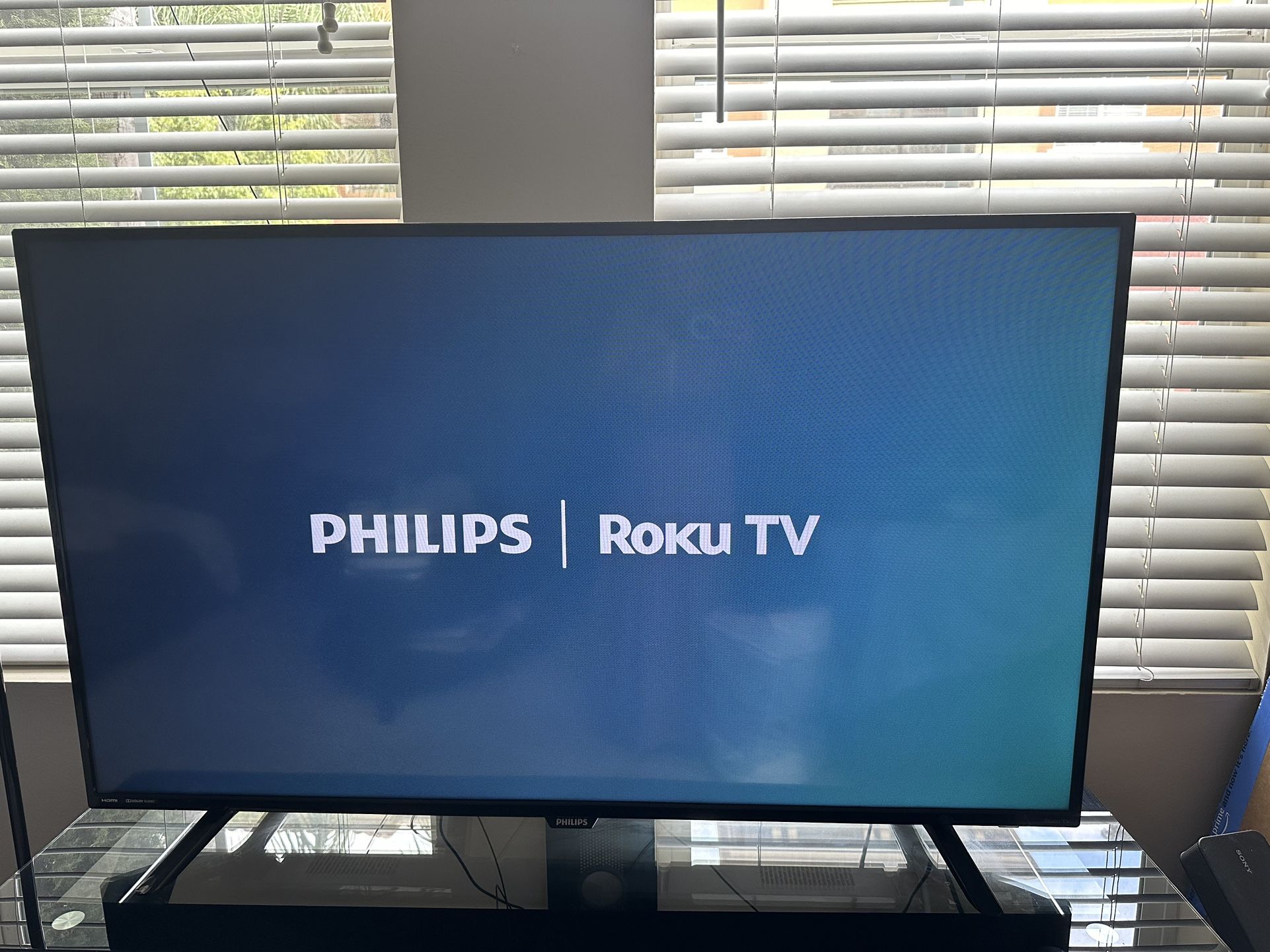 Philips 50” Roku Smart LED TV