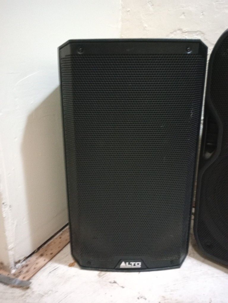 Alto 212 DJ Speakers