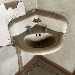 Antique Sink