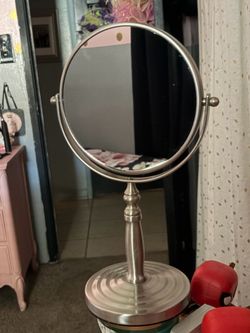 vanity mirror